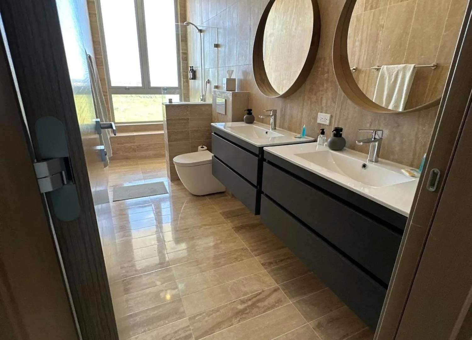 Confort & Luxury In Punta Cana At 7 Mares Cap Cana With Pools, Jacuzzi And Free Beach Access Apartment